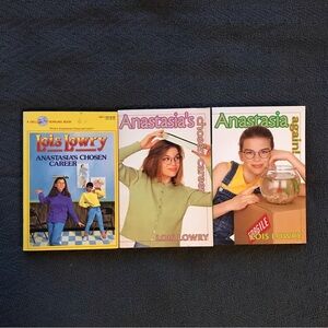 Vintage Lois Lowry Anastasia Book Set Chosen Career, Again!